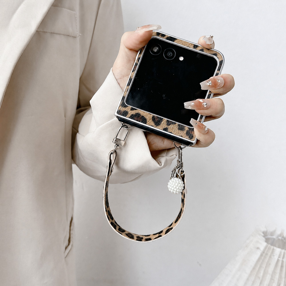 Leopard Print Folding Flip Pho - огляд і ціна Luxury Lifestyle Design